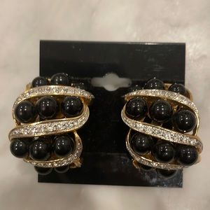 Vintage clip earrings